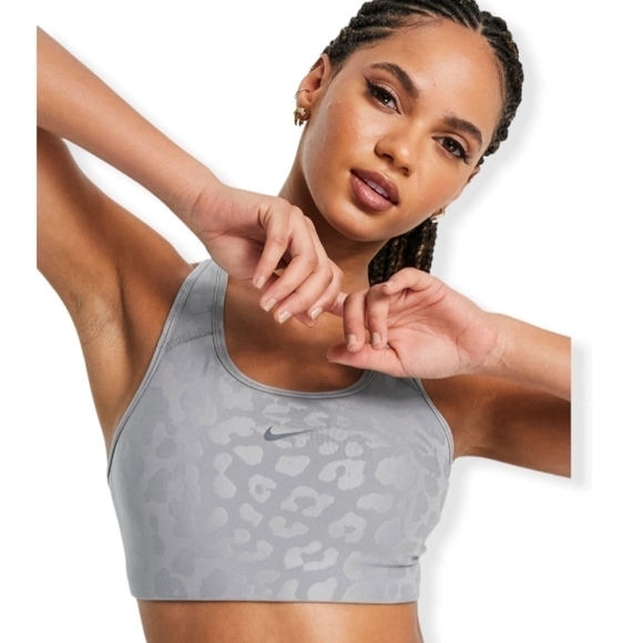 𝅺NIKE Training Pro Dri-FIT Swoosh  all over leopard print sports bra in g… - Picture 1 of 11